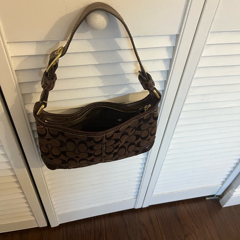 Coach Beeker  Brown Chocolate purse handbag